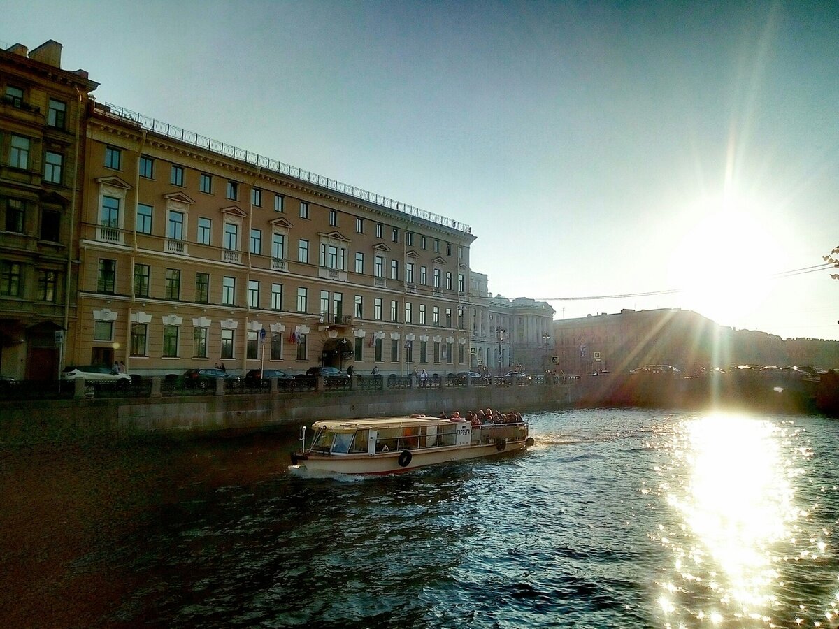 Фонтанка летняя