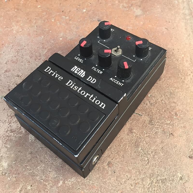 Педаль эффектов "Лель". Источник фото reverb.com