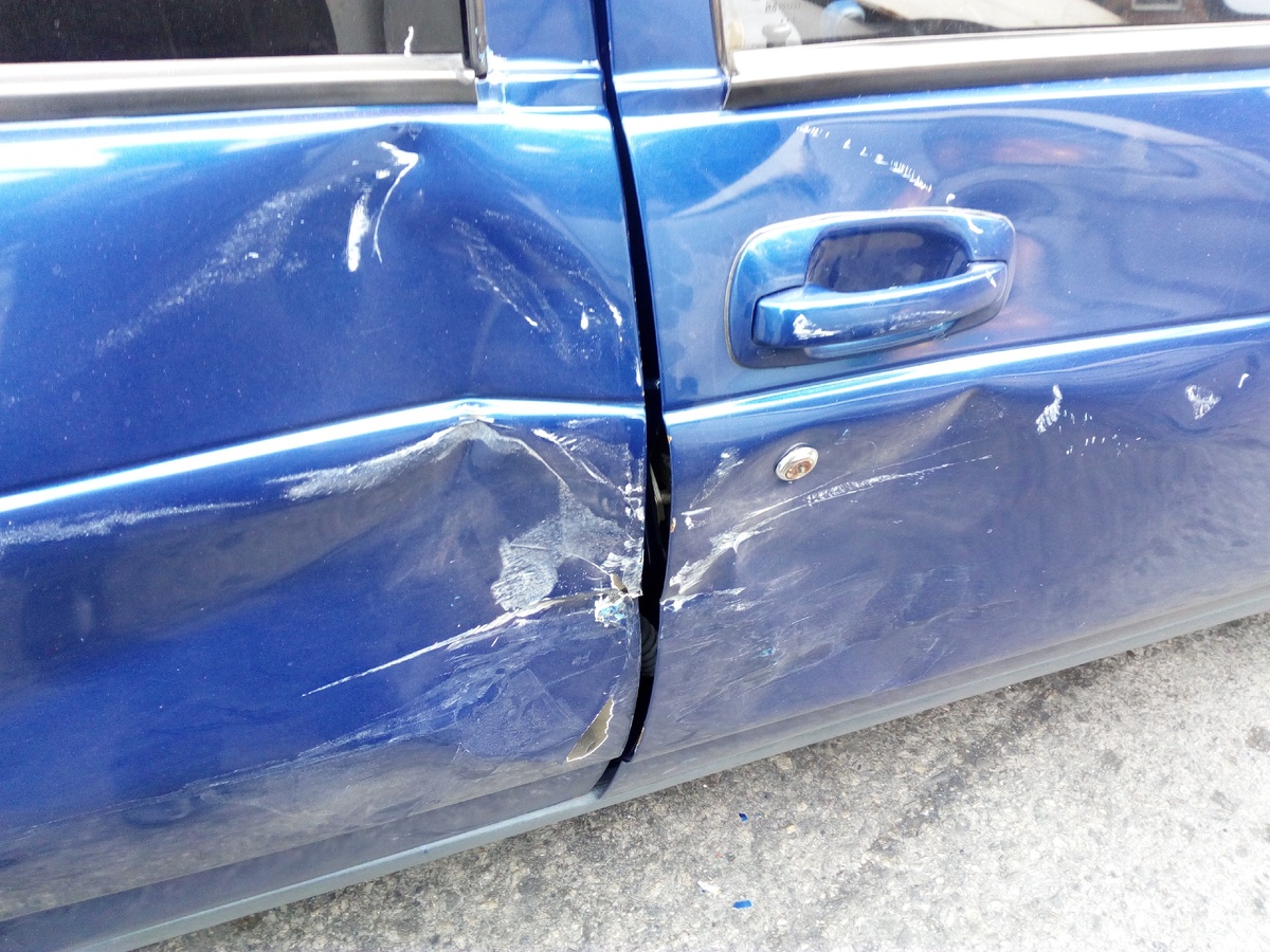 Листайте вправо