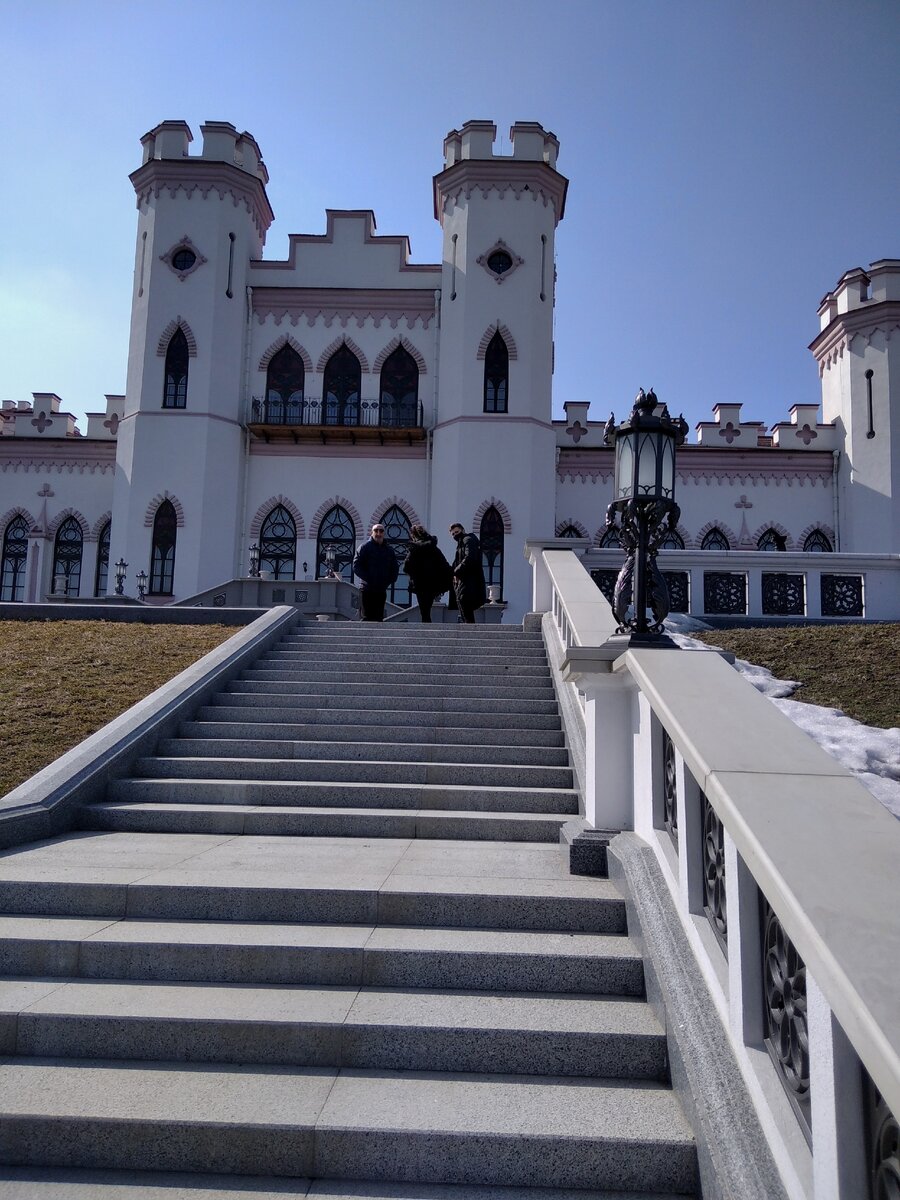 Не успеваю за веселой компанией