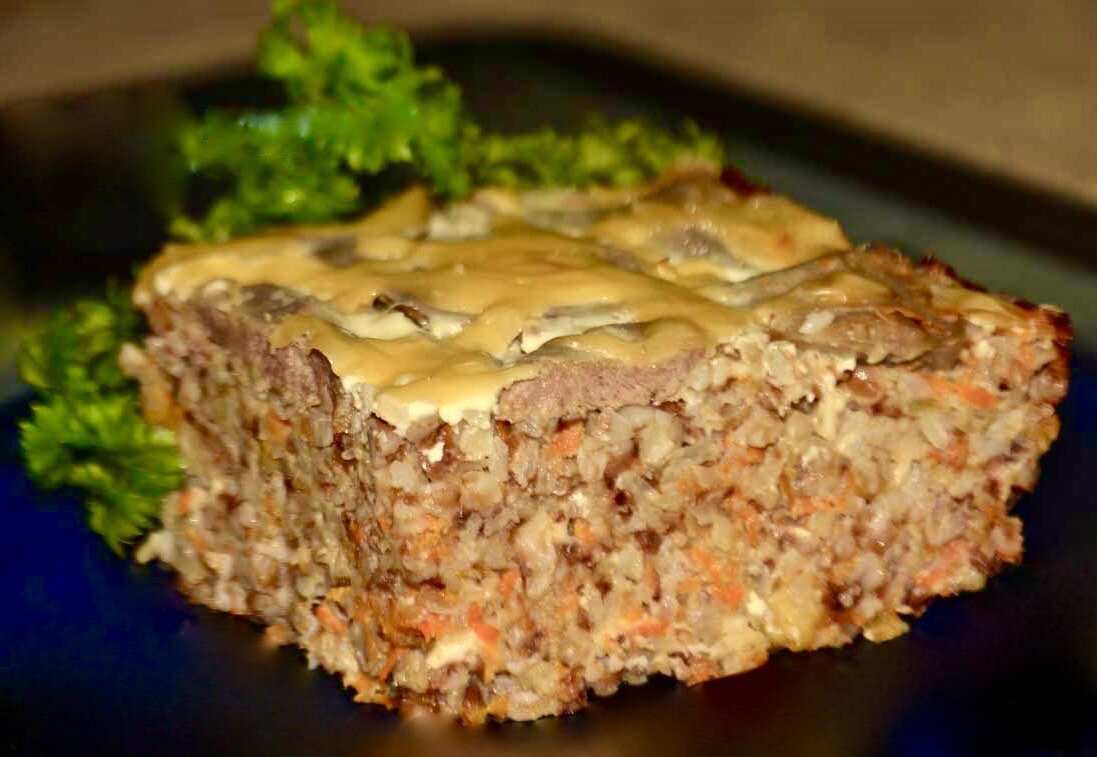 Пирог из соленых грибов