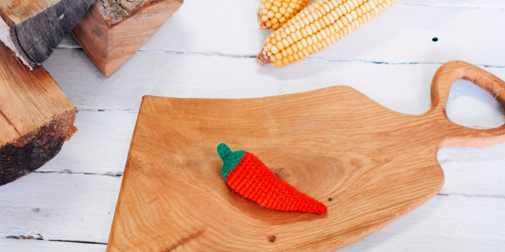 Вязание крючком. Декоративные овощи, острый перчик