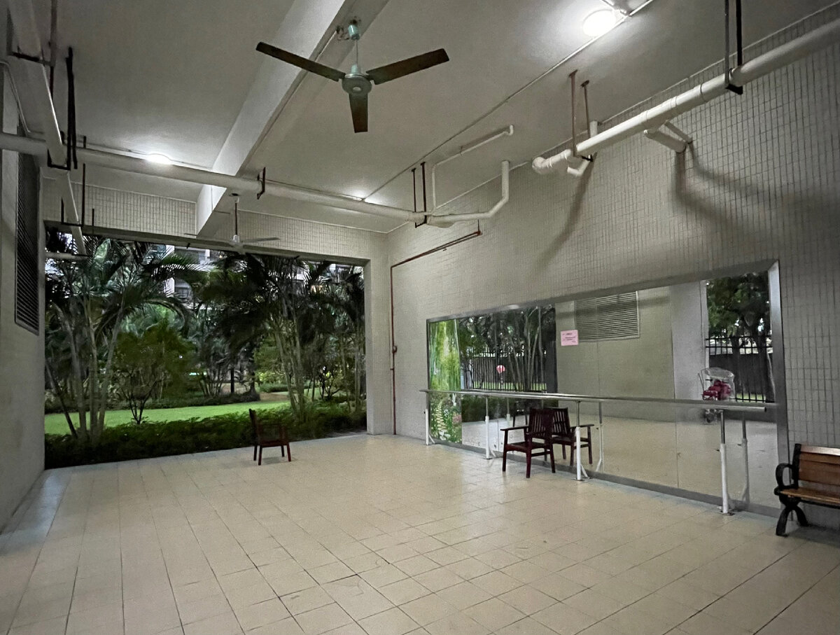 Место прямо под моими окнами 😂