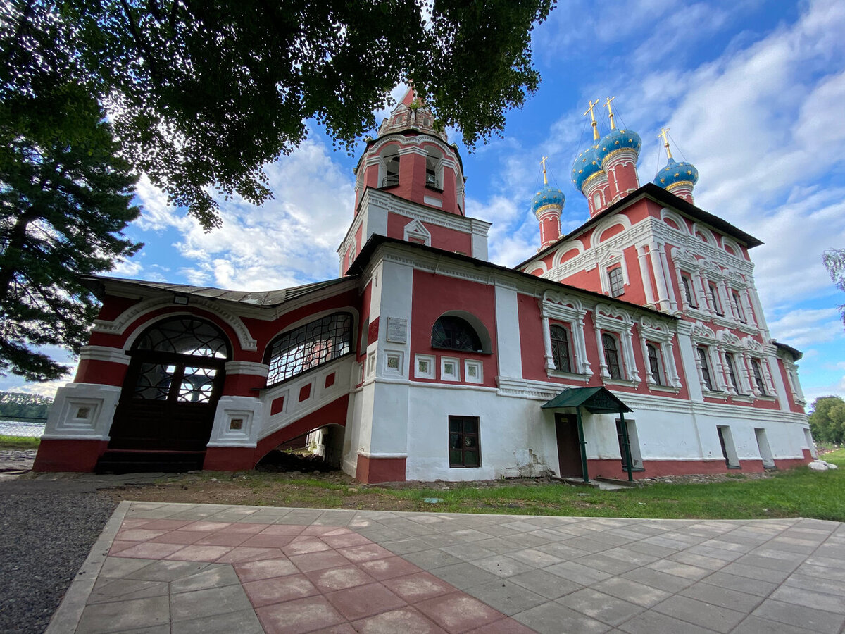 Церковь Царевича Димитрия на Крови в Угличе