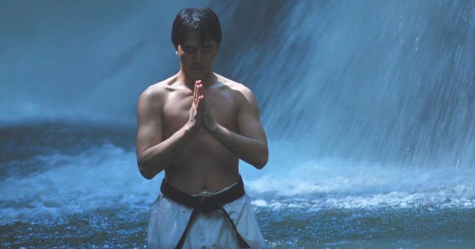 Фото с сайта https://m.tvspielfilm.de/kino/stars/star/akihito-yagi,6115022,ApplicationStar.html