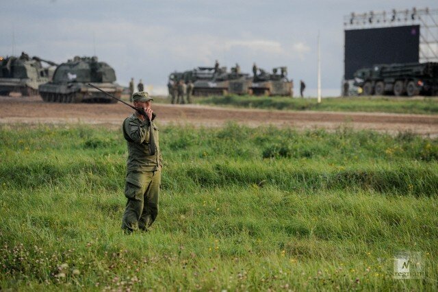    Военнослужащий Дарья Антонова © ИА REGNUM