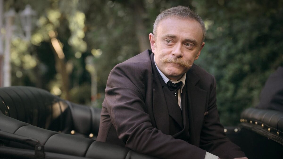 Кадры к сериалу «Полночь в отеле Пера Палас»