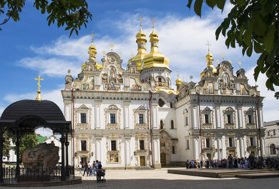 Киево печерская лавра храмы фото