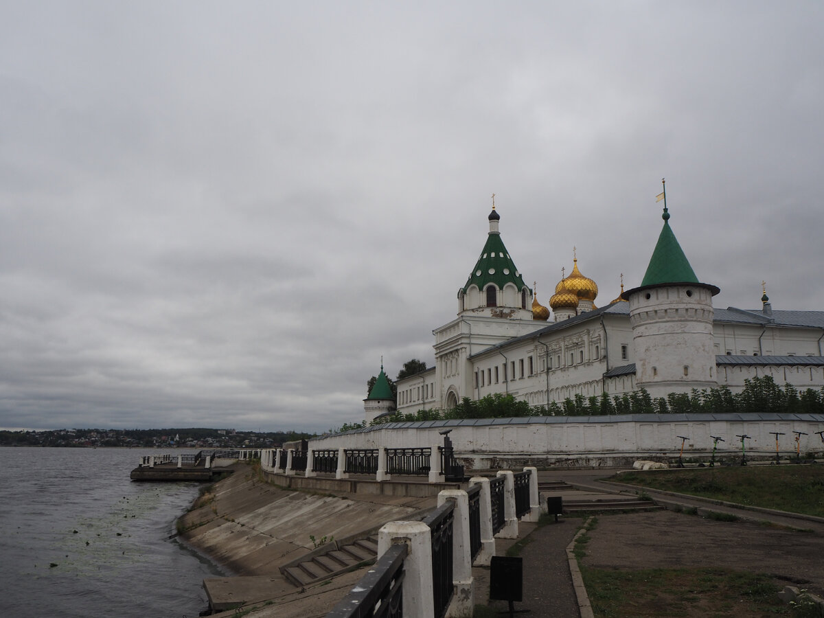 Свято-Троицкий Ипатьевский монастырь