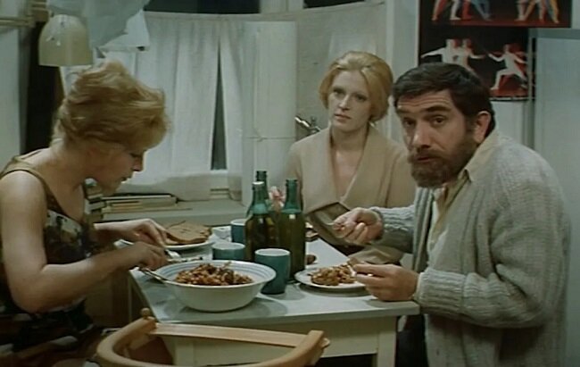 Кадр из фильма «Осень» (1974). Скриншот.