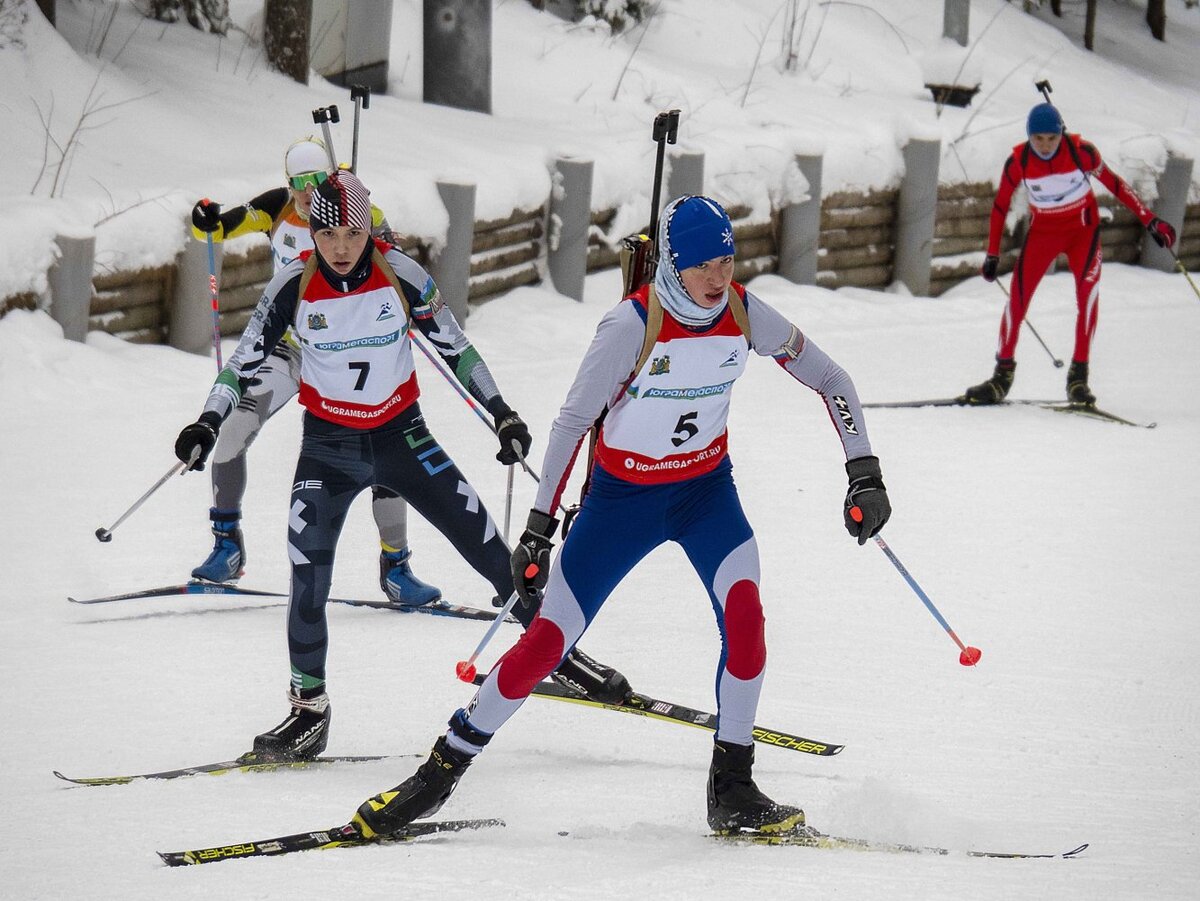    На первенстве Югры по биатлону наградили победителей индивидуальных гонок