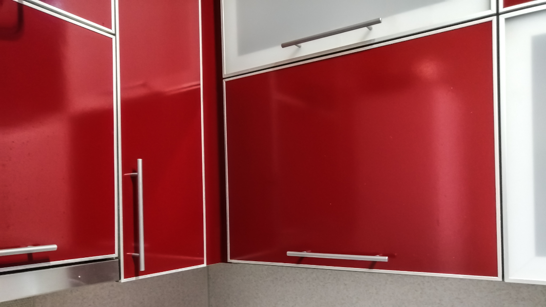 Еще и выгорела от солнца