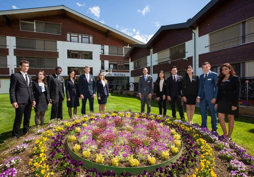 Roches. Les Roches International School of Hotel Management. Университет les Roches Испания. Университет Ле Рош Швейцария. Les Roches Marbella International School of Hotel Management.