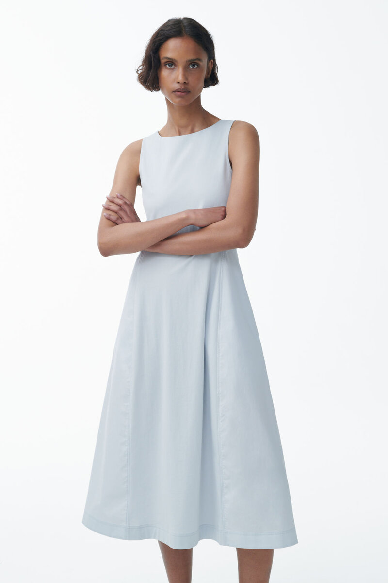 Cos, $ 89 USD 