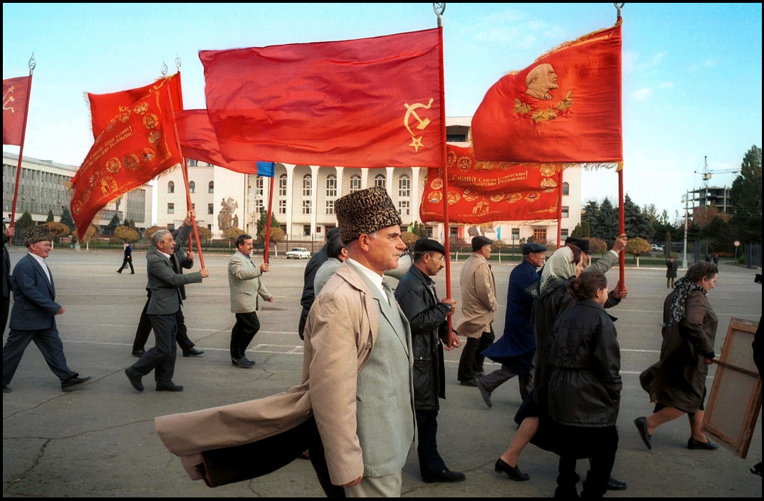 Ополченцы дагестана 1999. Дагестан в 90-е годы. Братья хачилаевы. Магомедали магомедович магомедов. Махачкала 90е.