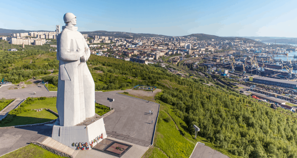Статуя "Алеша"