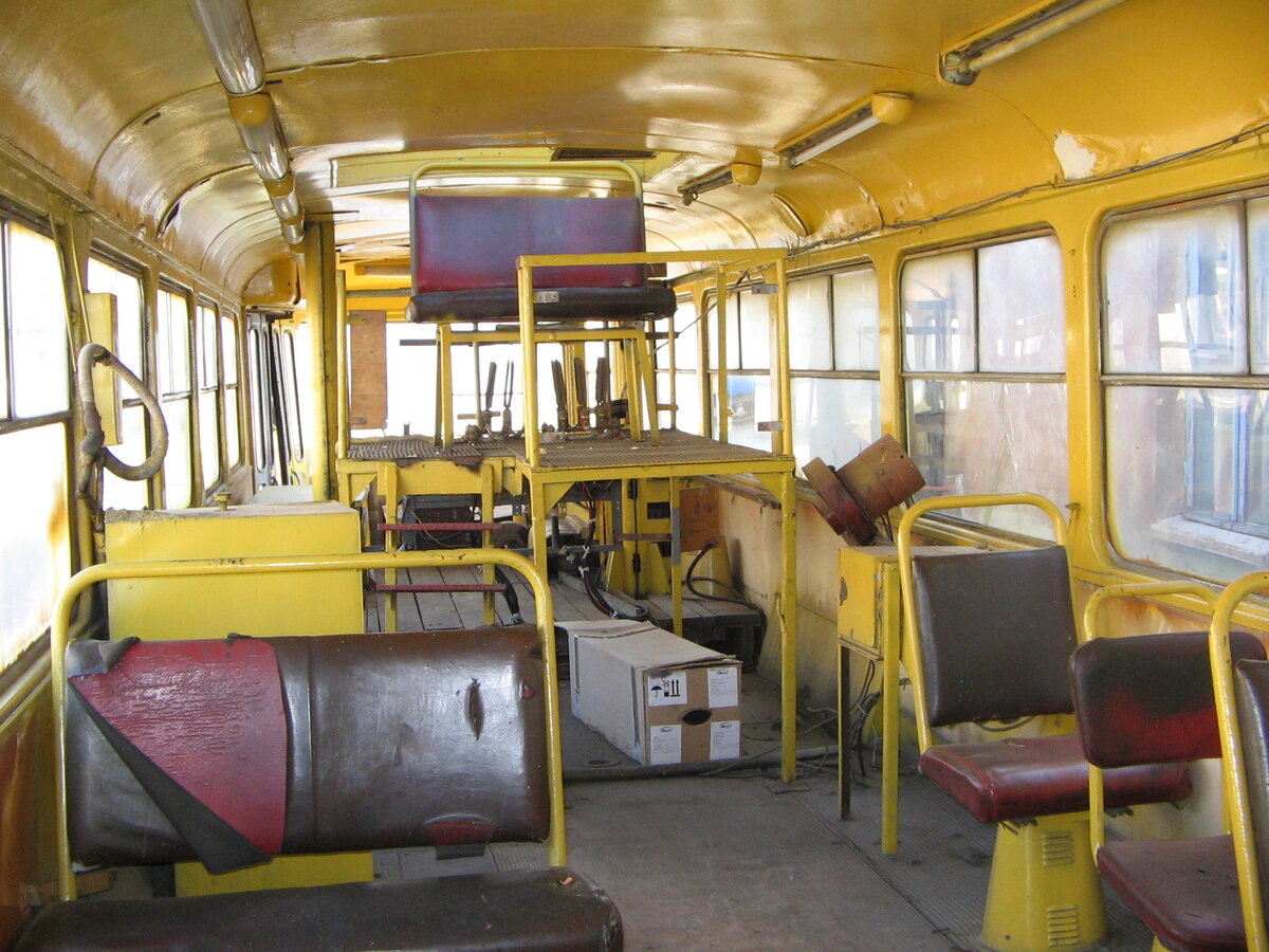 Стол находок трамвайного депо