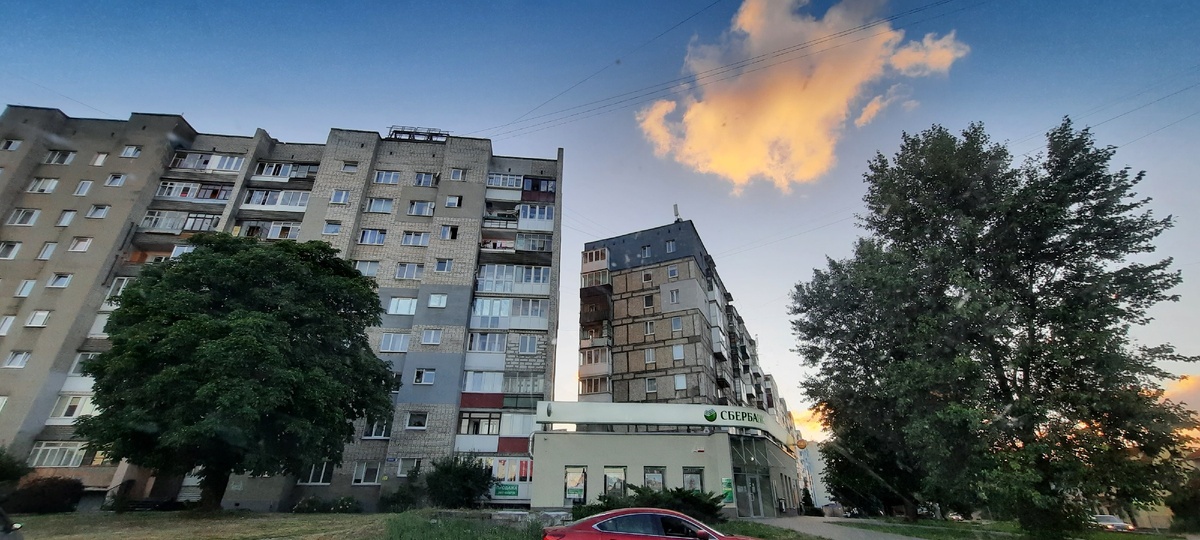 Тучка золотая - яркое пятно среди серости