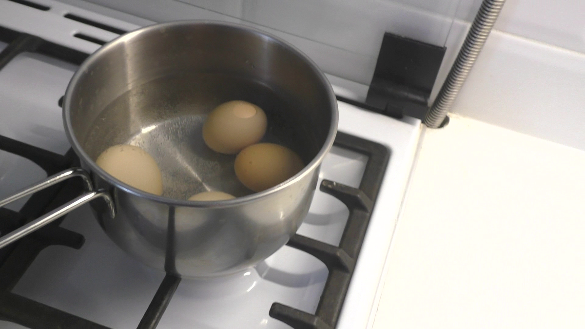 Памятка кулинара: сколько варить яйца после закипания, чтобы были крутые, жидкие или в мешочек