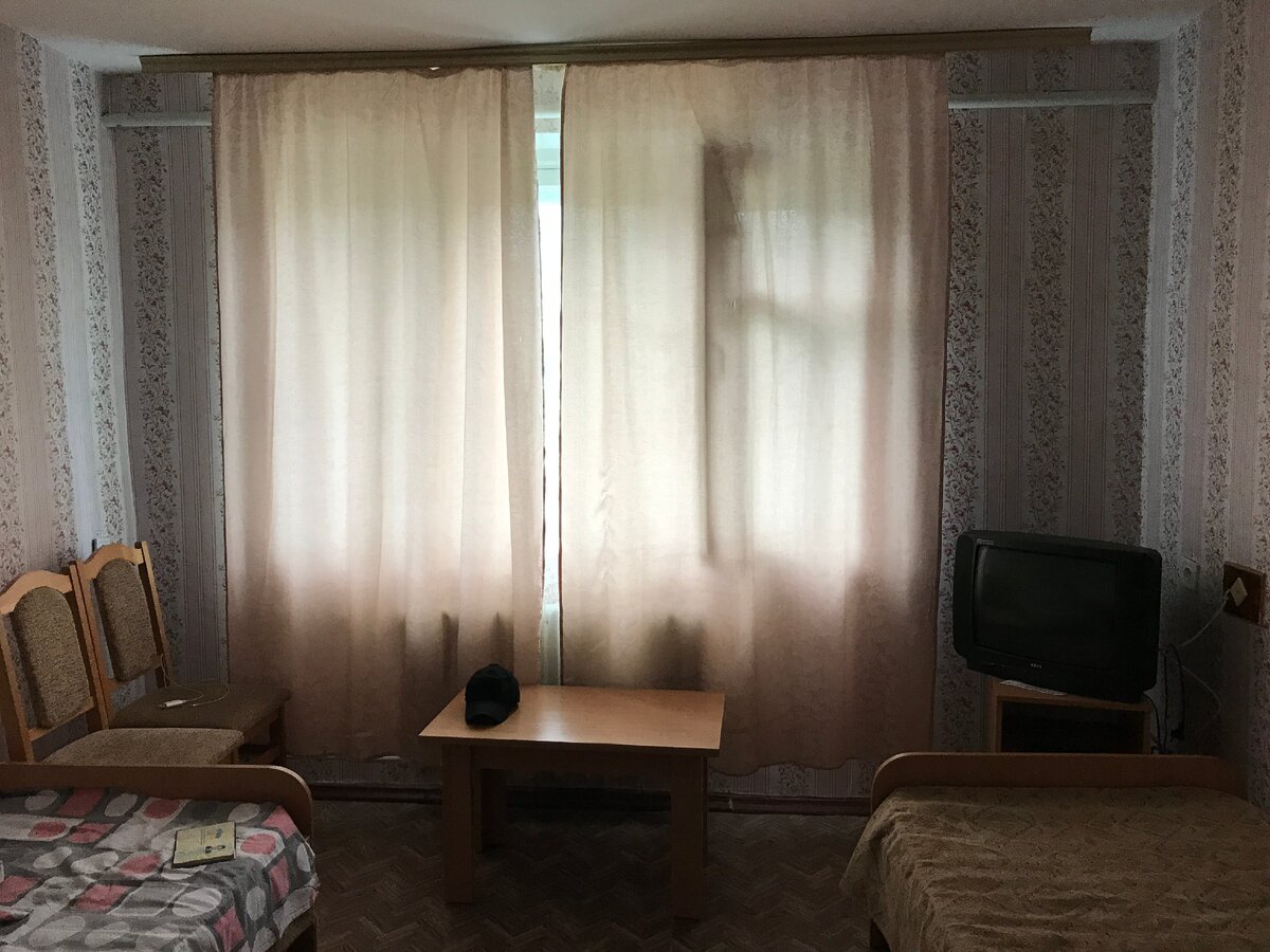 Я нахожусь в гостинице Чернобыля. Как она выглядит и как здесь можно переночевать?