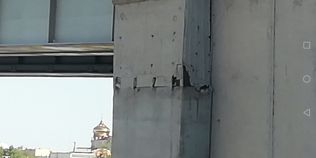 Опора моста со стороны острова фото в июле 2020г.