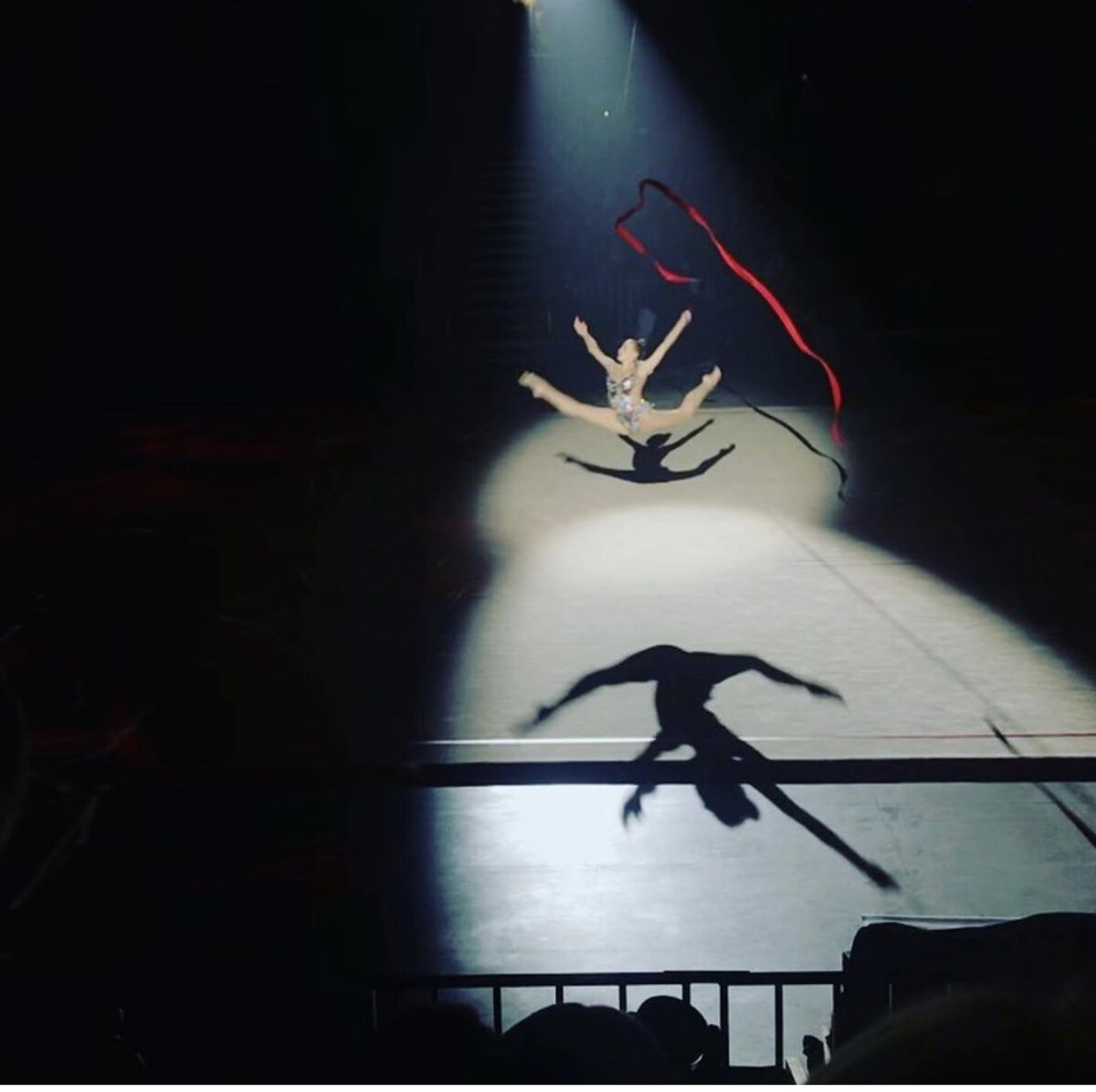 Вера Бирюкова. Олимпийская чемпионка по художественной гимнастике. 