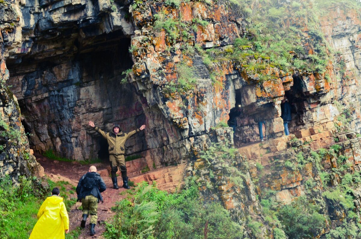 Пещера-дворец: путешествие в Идрисовскую пещеру