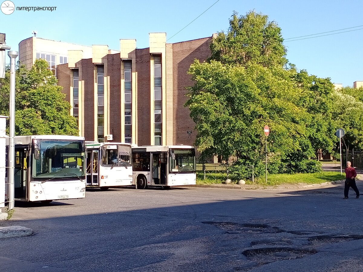Автобусная станция "Звёздная улица"; 8 августа 2020 года.