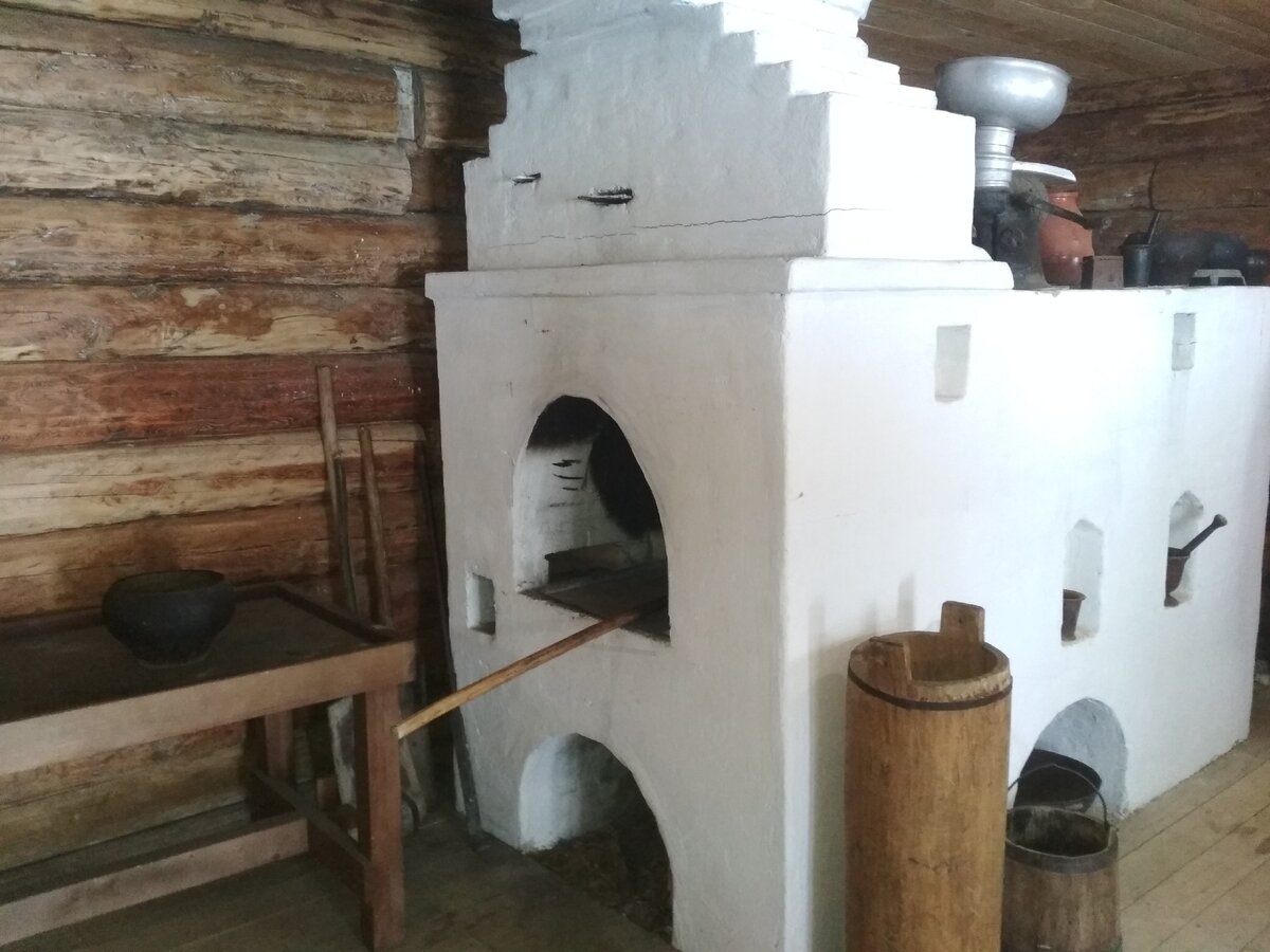 В одном из домиков музея "Андреевская Слобода"