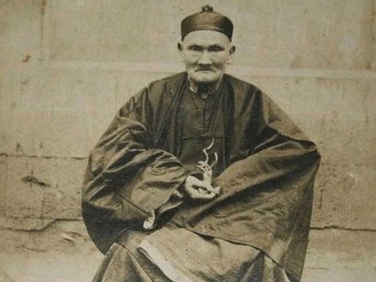 256 лет. Ли Цинъюнь (1677—1933). Ли Цинъюнь долгожитель прожил 256. Китаец ли Цинъюнь. Ли Чинг-Юн.