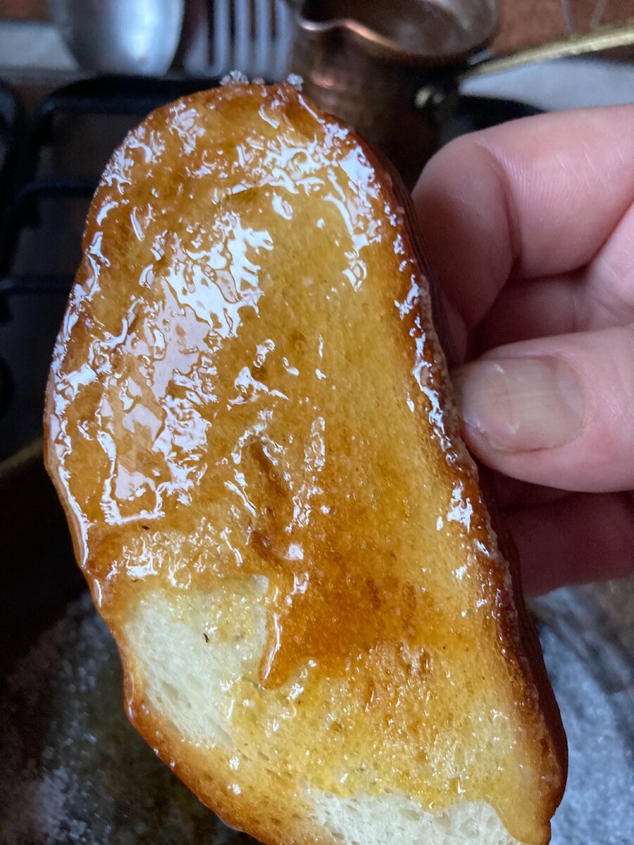 Карамельные гренки. Рецепт чуть ниже .