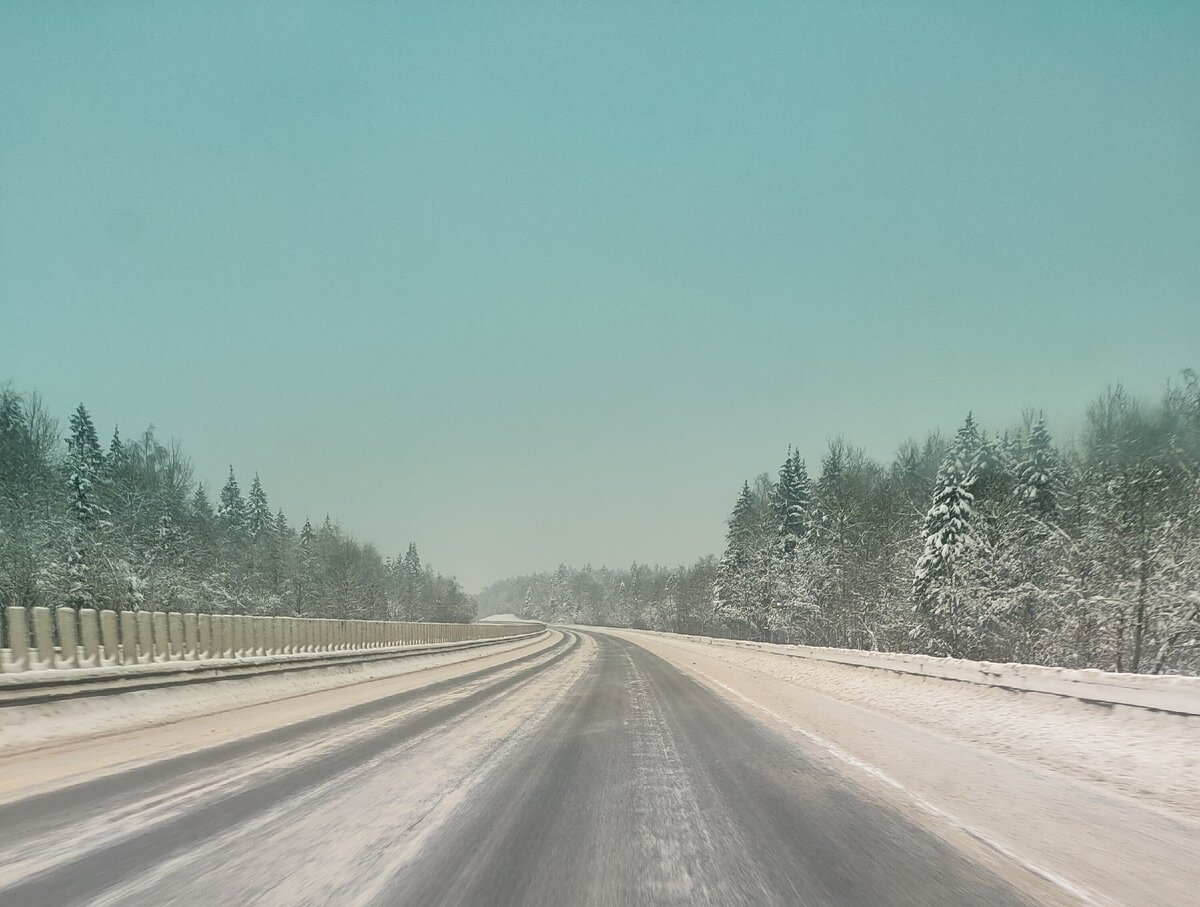 Трасса М8 на подъезде к Ярославской области. Фото Артюхов Д.