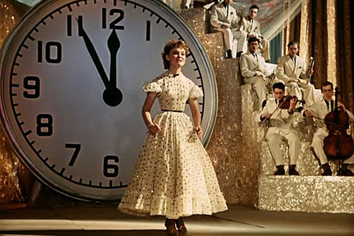 Людмила Гурченко в фильме "Карнавальная ночь"