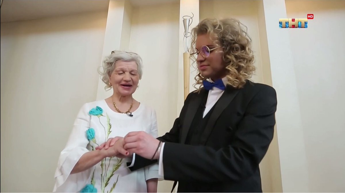 Екатерина Львовна Терешкович родилась в Москве в далёком 1955 году