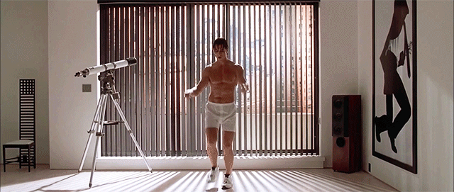 Рассказываем о преимуществах домашних тренировок.