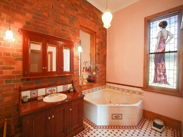 Какую плитку для ванной выбрать: 21 стильный вариант