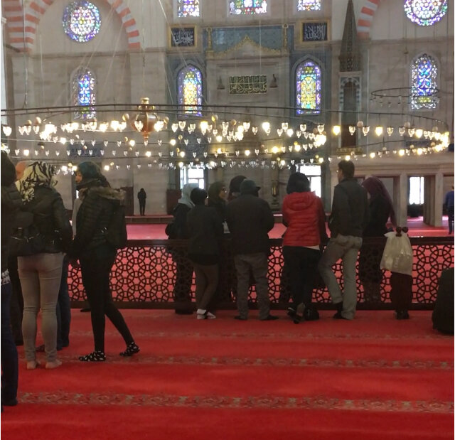 Туристы как одиночные, так и группами