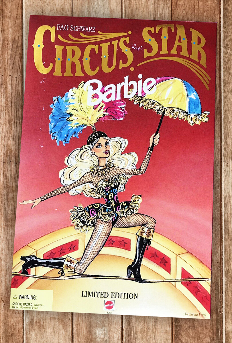 Барби в котором снимался Том Хэнкс, циркачка для игрушечного магазина.