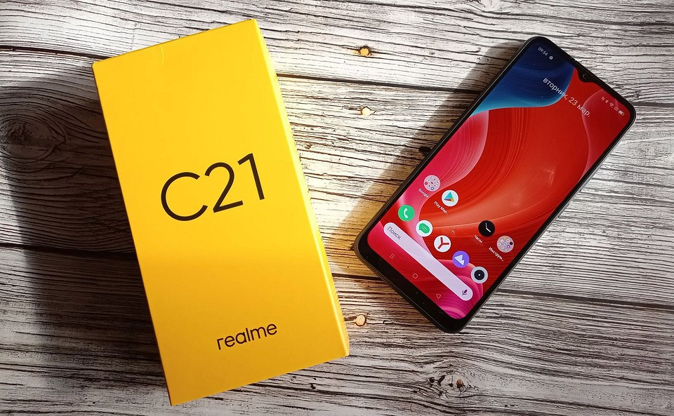 Realme C21