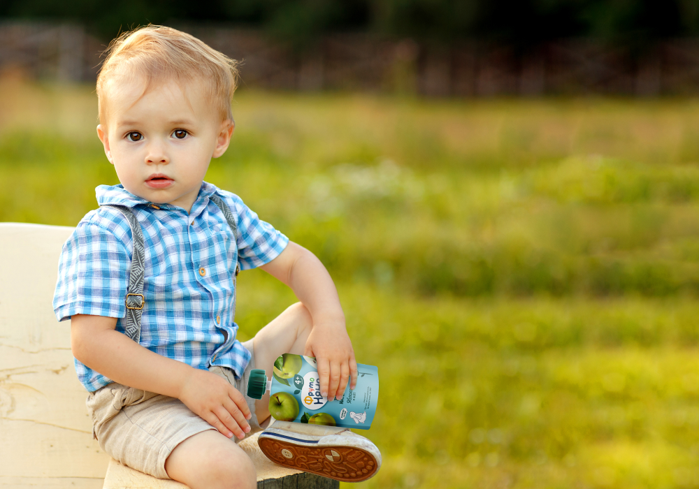2 Года мальчику. Фотосессия мальчика 2 года боком. Baby 2 years. Портрет мальчика 2 года фото.