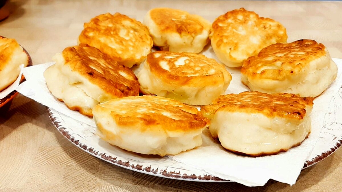 Оладьи на кефире с яблоками