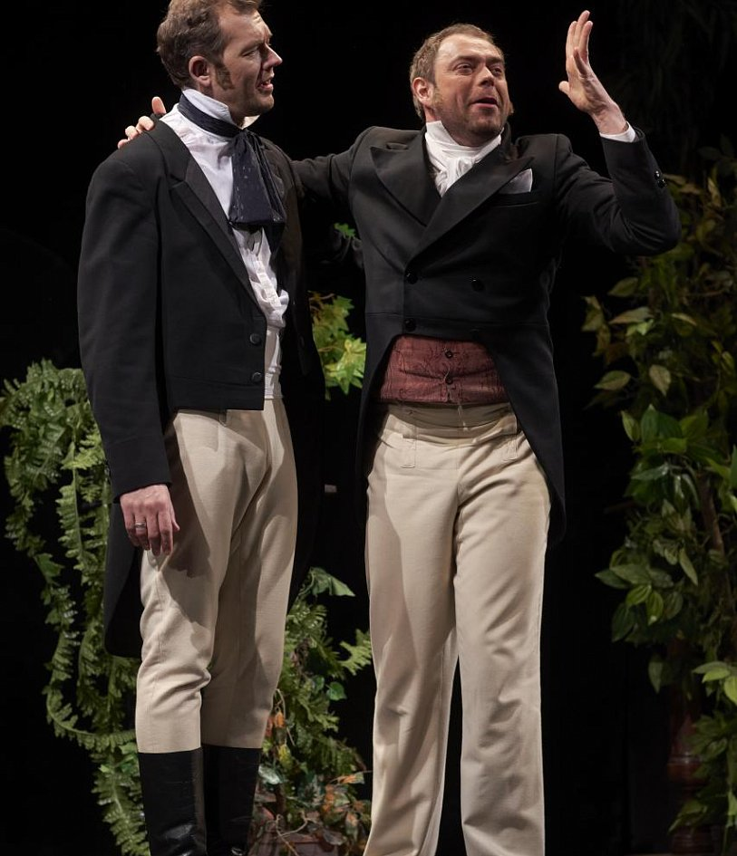 Фото с стайта театра Маяковского