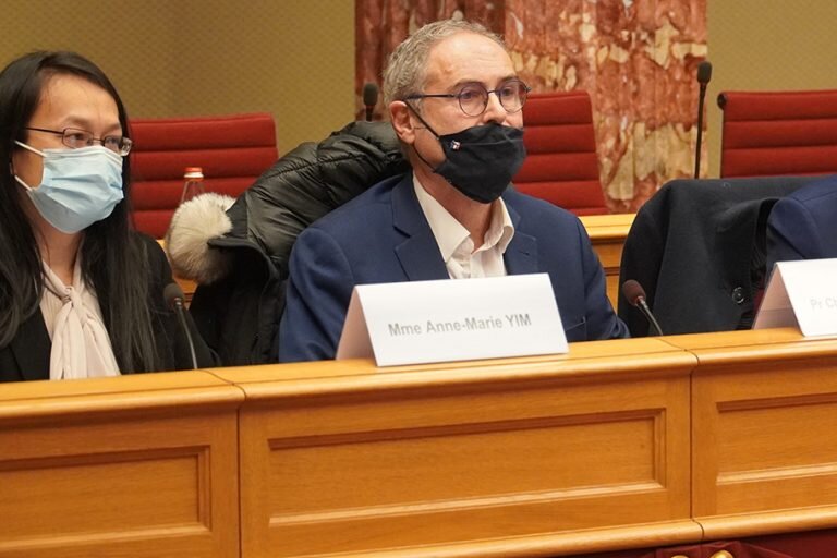 Стали делаться очень важные заявления научным сообществом, очень может быть, что разум победит,  и обязательные "меры" могут быть отменены ...