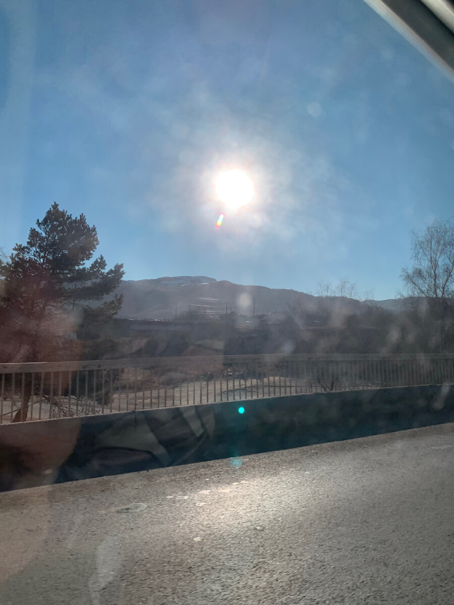 Из окна автомобиля 