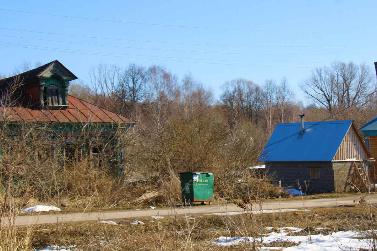 Нижегородское село, где 60 лет плавили чугун и были построены заводы.  Поездка в Чугуны. Показываю, как живут люди, дома и улицы | Под зонтиком |  Дзен