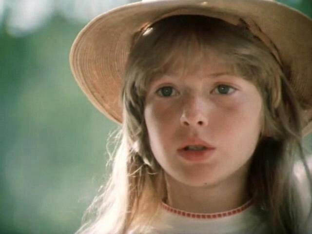 Фото: "Раннее, раннее утро..." images.kinorium.com