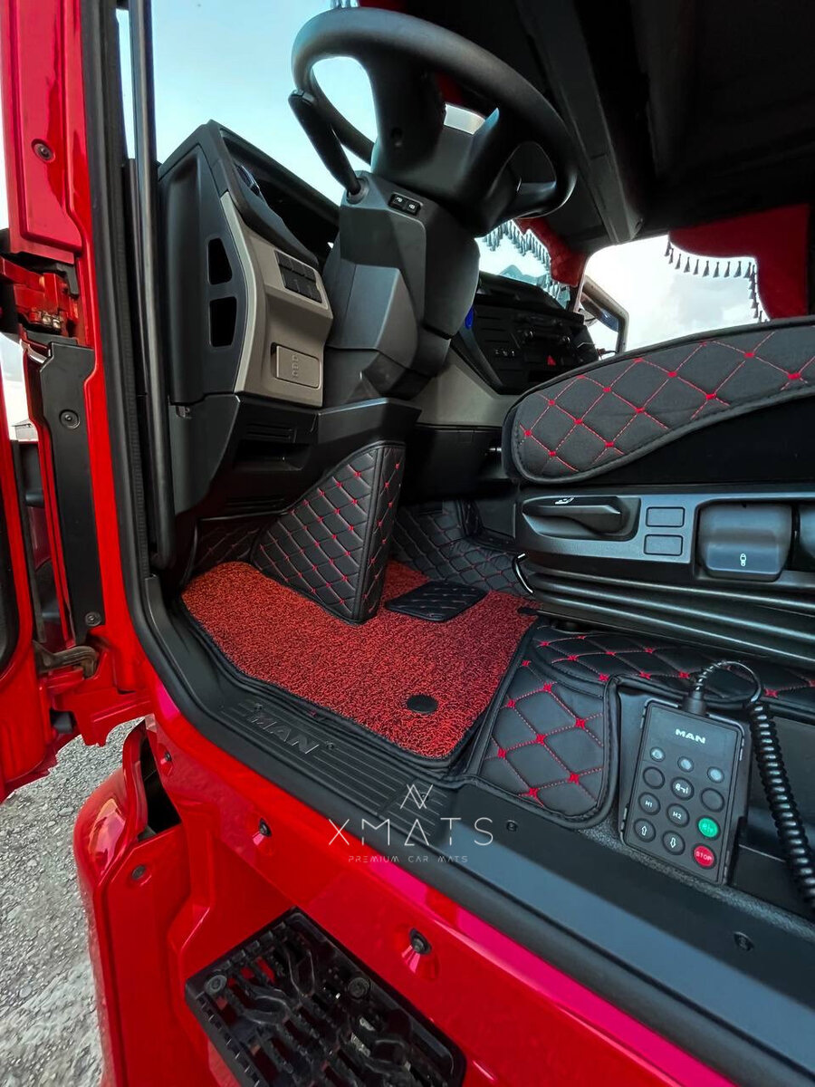 Коврики из экокожи на MAN TGX