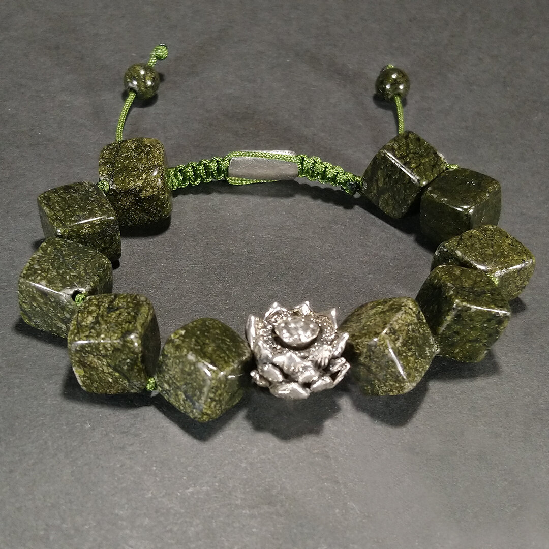 Змеевик - камень черных и белых магов Minerals and gemstones, Minerals, Watermel