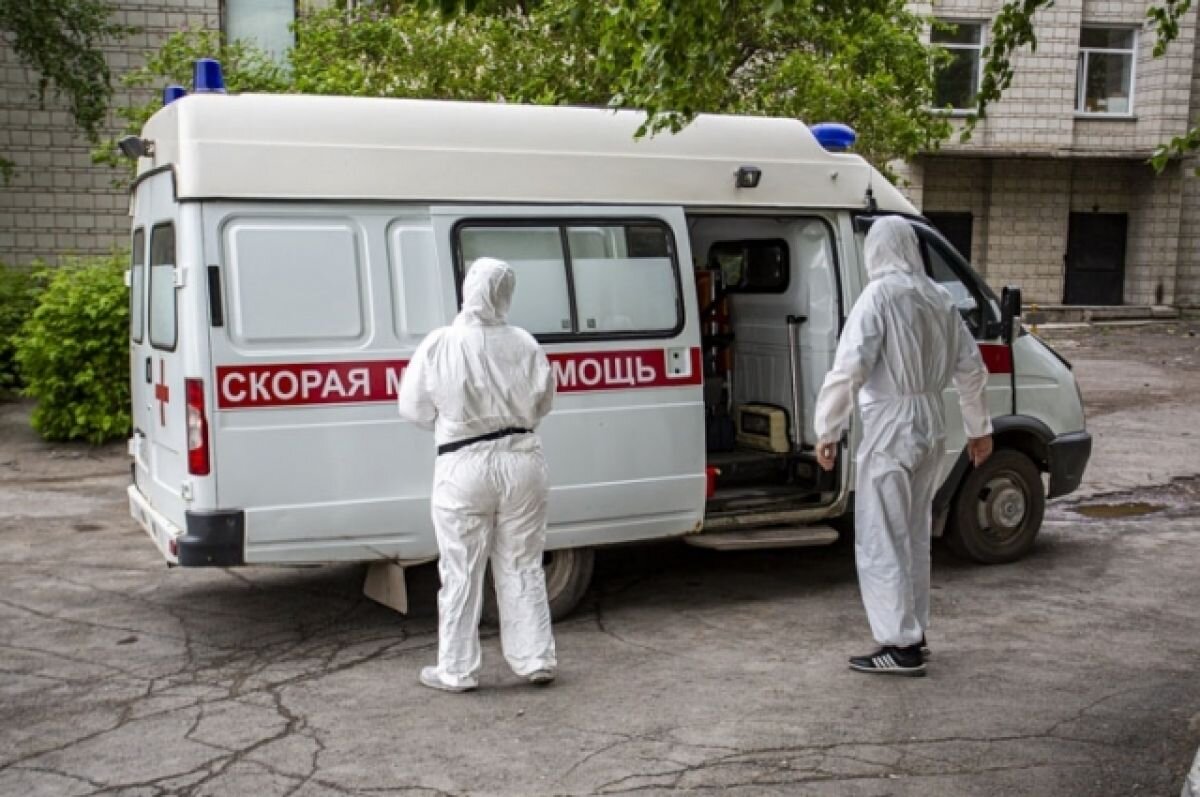    В РФ за сутки выявили более 52 тысяч заразившихся COVID-19