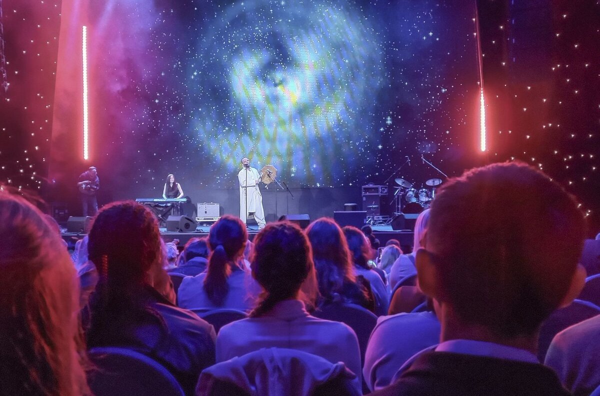 Листайте вправо, чтобы увидеть больше изображений